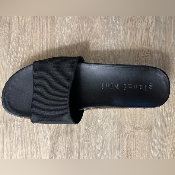 Gianni Bini Women’s Size 8M Black Slides. - Picture 2 of 7
